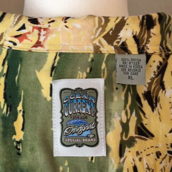 Ocean Current Men’s Shirt - Picture 4 of 4